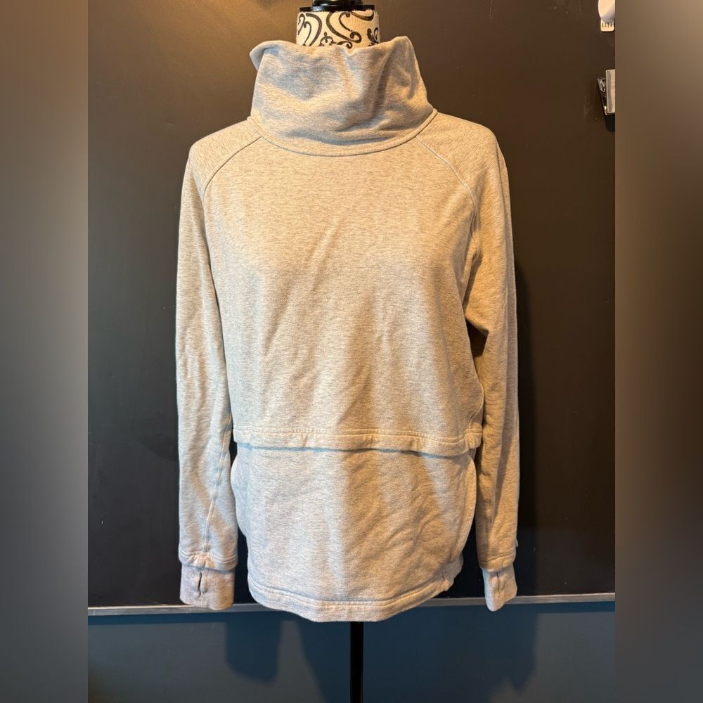 🤍Lululemon Find Your Unwind Pullover🤍